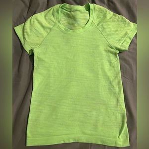 Swiftly Tech Short-Sleeve Shirt 2.0
Race Length size 2